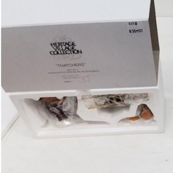 Department 56 – Heritage Village - Dickens Village - Thatchers, new - Picture 2 of 4